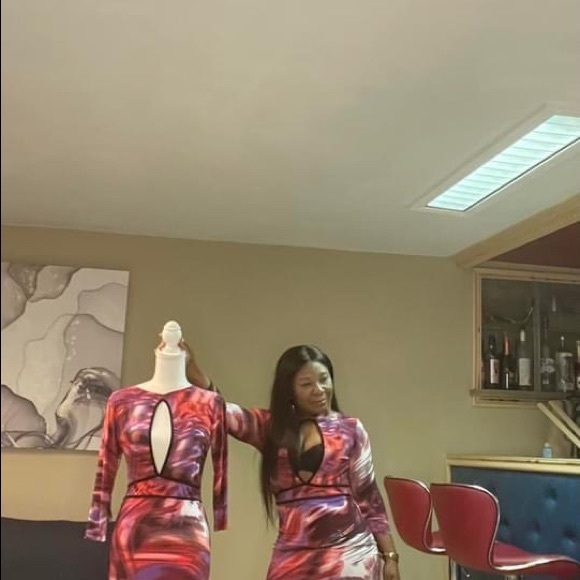 Multicolor open front dress - Picture 5 of 5